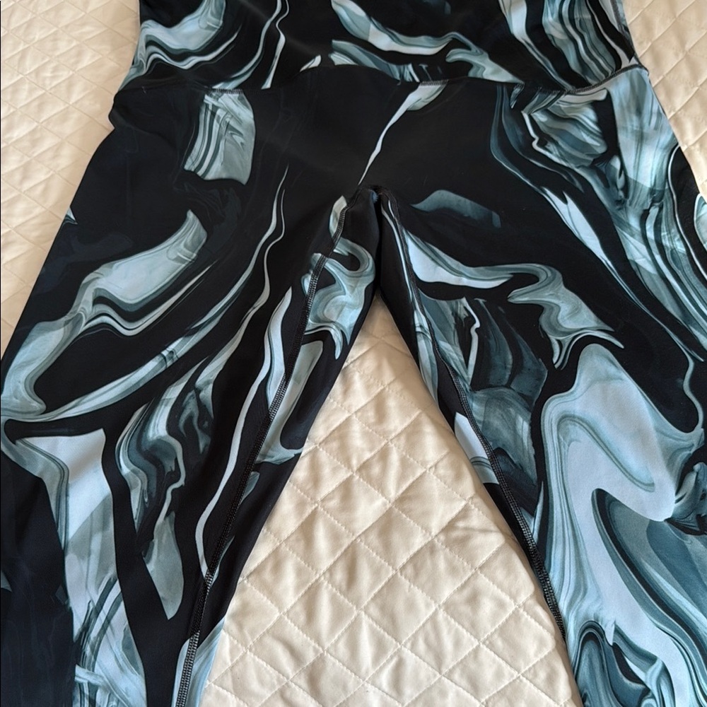 SPANX Black and Blue Swirl Leggings